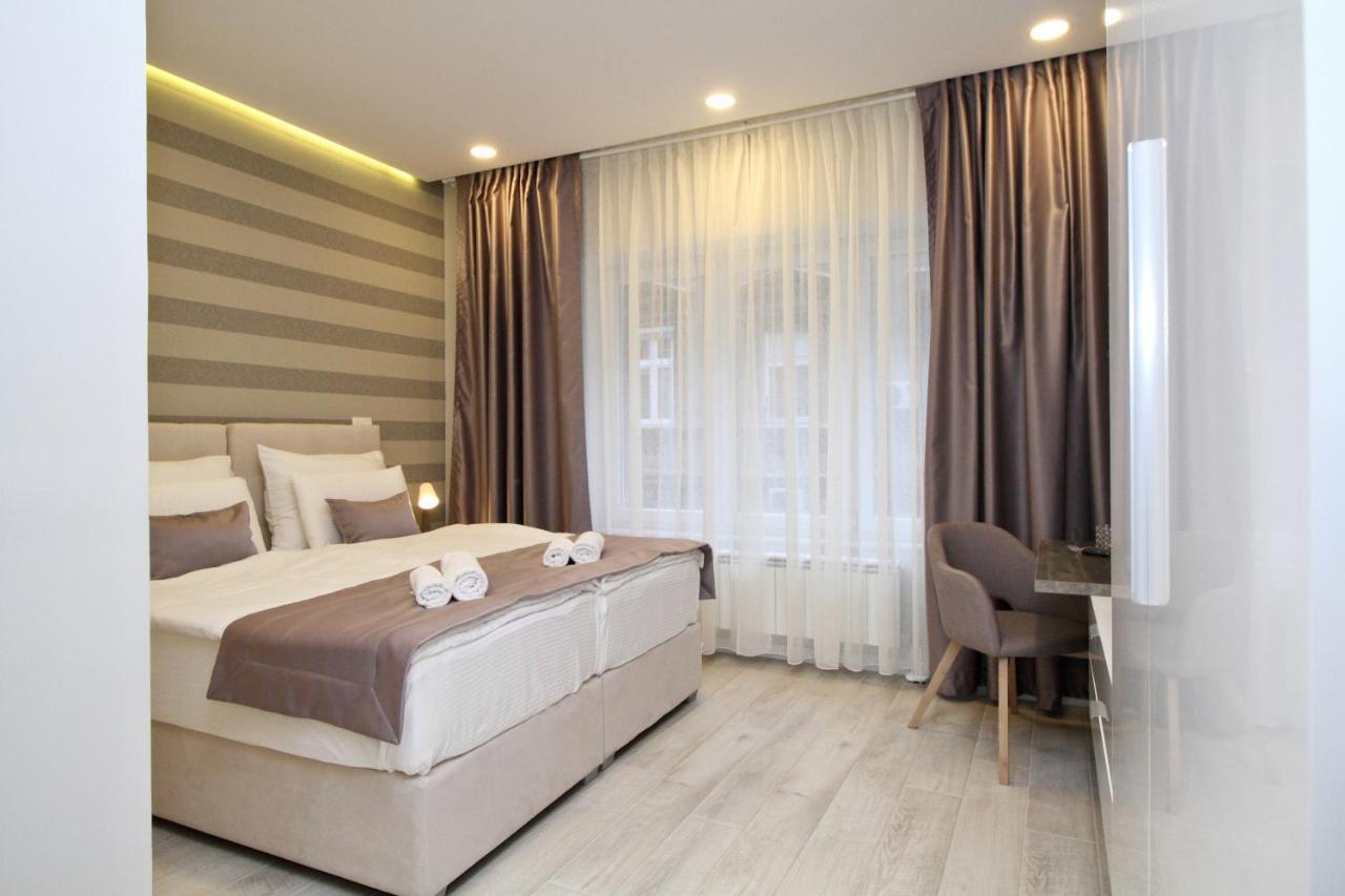 Platinum Rooms Butique Hotel Sarajevo Bagian luar foto